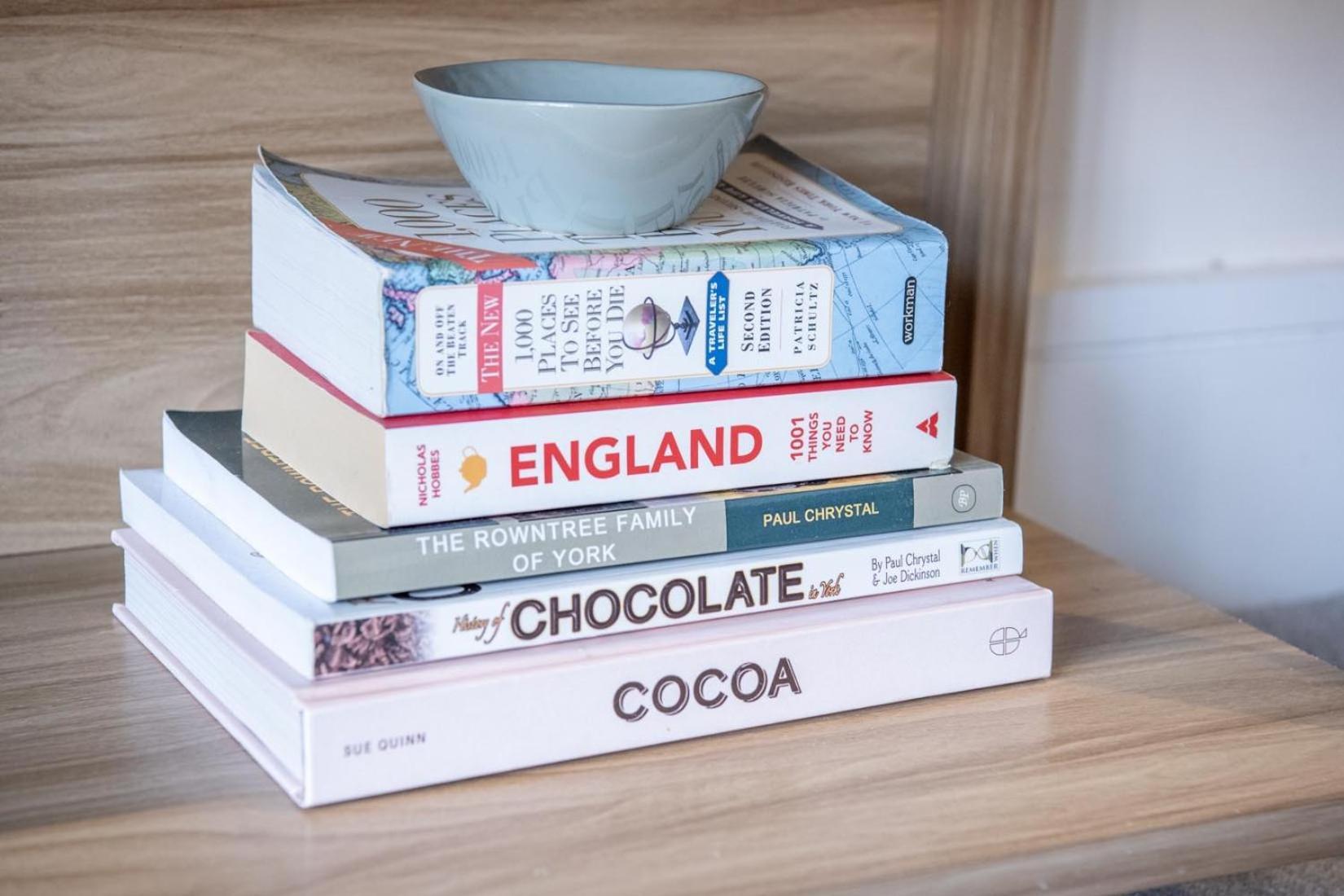 Chocolets - The Cacao Apartment York